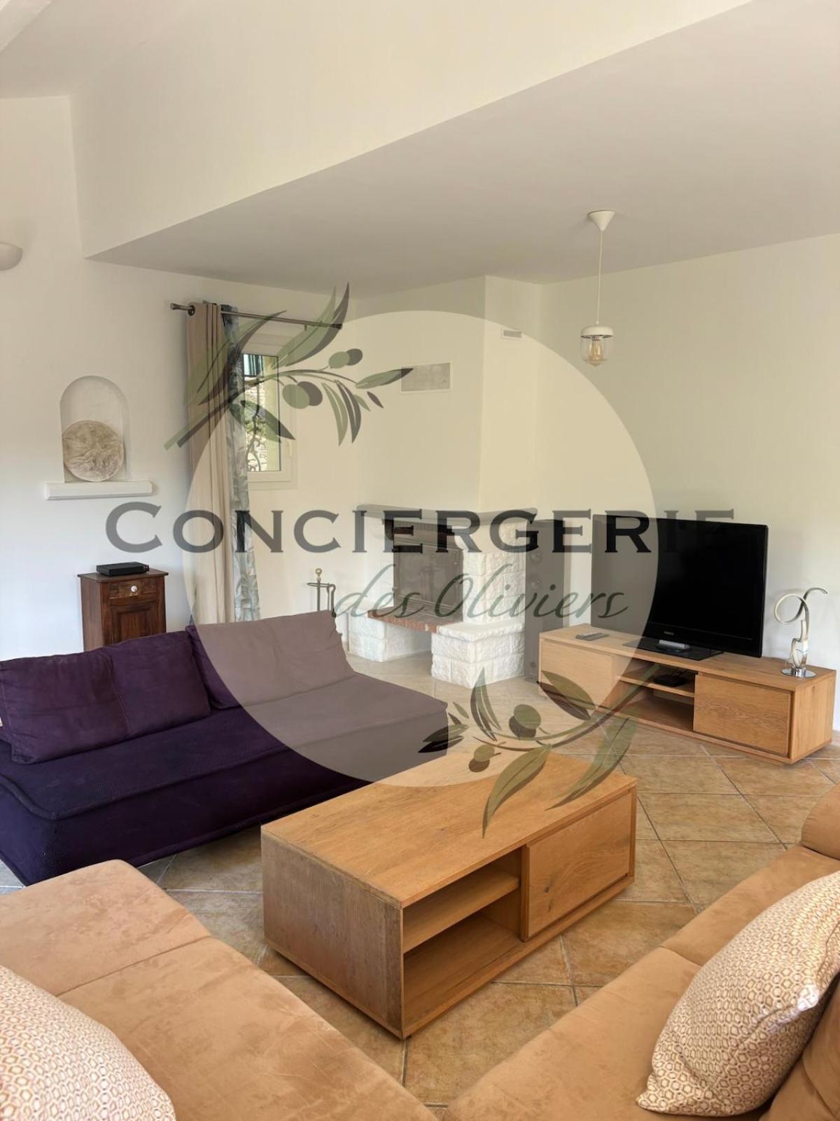 Villa Avec Piscine Belgentier Eksteriør billede